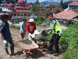 Pengecoran Lahan Parkir di Pasar Koto Baru Selesai Dikerjakan