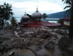 Foto-foto Dahsyatnya Galodo di Galapuang Tanjung Raya