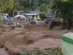 Lagi, Batu Kambiang dan Nagari Sitalang Diterjang Banjir Bandang