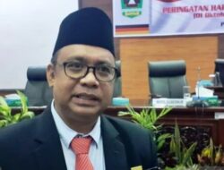 Tabir Beri Pengertian Keluarga Pasien Covid-19