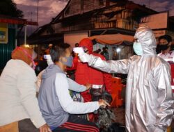 Suhu Tubuh Pedagang dan Pengunjung Pasar Pariaman Diperiksa