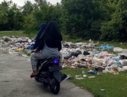  Jalan Raya Tiku Sudah Seperti Lokasi Tempat Pembuangan Akhir  Sampah