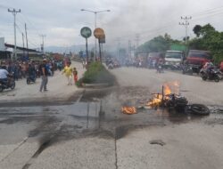 Tabrakan di By Pass Lubuk Begalung, Dua Sepeda Motor Hangus