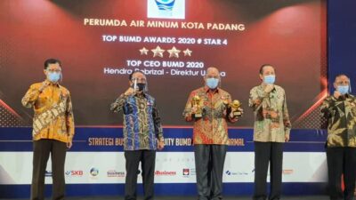 Perumda Kota Padang Raih Penghargaan TOP BUMD 2020 Bintang Empat