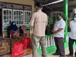 Gugus Tugas Pesisir Selatan Kirim Bantuan Makanan dan Vitamin untuk Pasien Covid