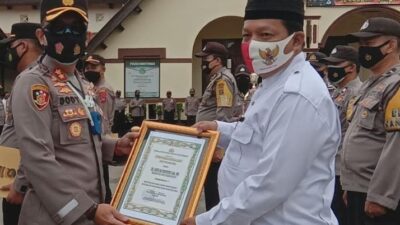 Pasia Laweh Dinobatkan jadi Kampung Tangguh Nusantara, Walinagari Terima Penghargaan