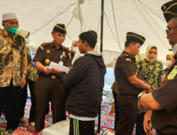 Kejati Sumbar Bantu Korban Gempa Pasbar