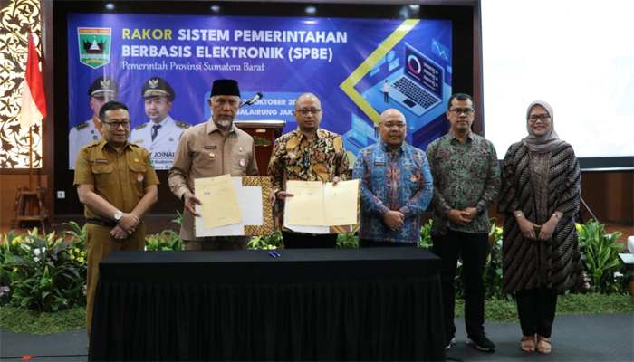 Pemprov Teken MoU Dengan Yayasan Internet Indonesia - Top Satu