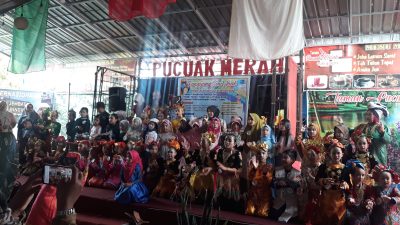 Panggung Seni Anak di Taman Pucuk Merah Wadah Mencari Bakat Seni Anak di Padang