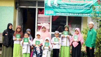 Dompet Dhuafa Singgalang Berbagi Seratus Paket Berbuka pada Pekan Pertama Ramadhan