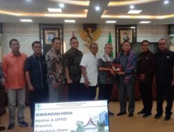 DPRD Sumbar Terima Kunjungan Komisi A DPRD Sumut