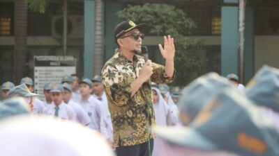 Jadi Pembina Upacara di SMA Adabiah, Miko Kamal Sampaikan Kisah Sukses mantan Perdana Menteri Singapura