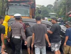 Kecelakaan di Silaing Bawah, Truk Tabrak Empat Kendaraan 