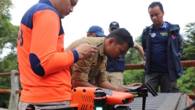 BNPB Terjunkan Tim Drone Petakan Titik Potensi Bencana Susulan di Tanah Datar