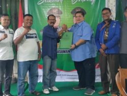 Bacalon Bupati Pasbar H. Fetris Daftar ke PPP