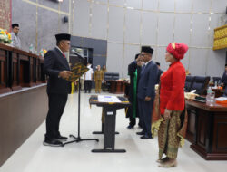 Resmita dan Khairul Karohan Jadi Anggota Dewan