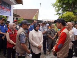 Kunjungi Padang Panjang, Mensos Risma Ingatkan Waspadai Banjir Susulan