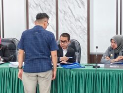 Sengketakan Lima SMA, Majelis KI Pertanyakan Motif Pemohon