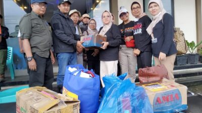 Tim DW PNP dan Tengsawer 83 Distribusikan Bantuan Saat Longsor Sitinjau Laut