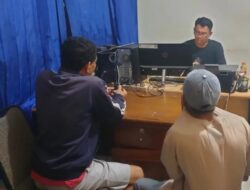 Satpol PP Padang Amankan Oknum Warga Buang Sampah Sembarangan