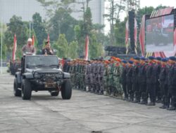 Pimpin Upacara Hari Bhayangkara ke-78, Ini Pesan Kapolda Riau