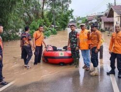 Banjir di Sijunjung, Aparat Gabungan Berjibaku di Lapangan