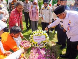 HJK ke-355, Pemko Padang Ziarah ke Makam Wali Kota Pertama