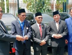 Usai Pelantikan Dewan Baru, Ketua DPRD Sumbar Beserta Wakil Serahkan Mobil Dinas ke Sekwan