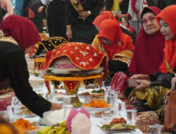 Lestarikan Nilai Adat, Festival Makan Bajamba di HJK Padang ke-355