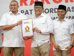 Partai Gerindra Deklarasikan Hendri Septa-Hidayat Maju Pilkada Kota Padang