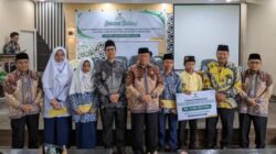 Sebanyak 551 Siswa Madrasah di Kankemenag Tanah Datar Menerima Bantuan Pendidikan