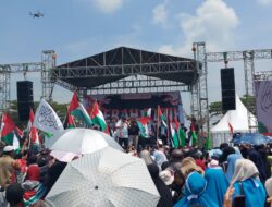 Ribuan Orang Hadiri Aksi Merah Putih untuk Palestina di Payakumbuh