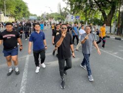 Vasko Ruseimy Jalan Sehat di CFD Sudirman Padang, Punya Visi Meningkatkan SDM Berkualitas