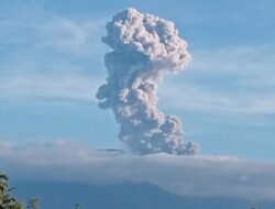 Gunung Marapi Kembali Meletus