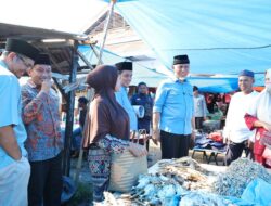 Blusukan di Pasar Batang Kapas, Mahyeldi Kembali Serap Aspirasi Pedagang