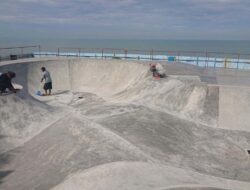 Skatepark  Siap Digunakan, “Buah Tangan” Hendri Septa Buat Anak Muda Padang