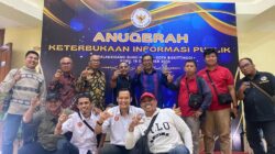 Novrianto Ucok Terima Anugerah Achievement Motivation Person dari KI Sumbar