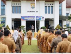 Pj. Walikota Pariaman Pimpin Apel Gabungan ASN di Balaikota