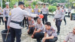 Tutup Tahun , 13 Personel Polres Sawahlunto Naik Pangkat