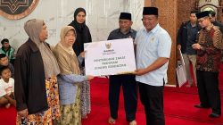 Baznas  bersama Pemko Bukittinggi salurkan Zakat kepada Mustahik